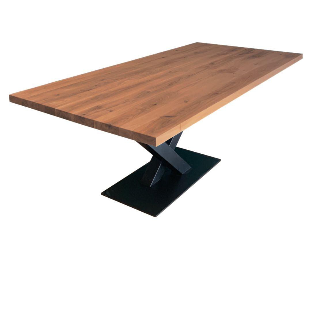 "Theo" - Eiche Massivholztisch mit gerader Tischkante - Nussbaum